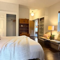 the escape: king bedroom w/pool, hot tub access