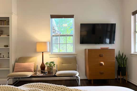 the escape: king bedroom w/pool, hot tub access - Image 1